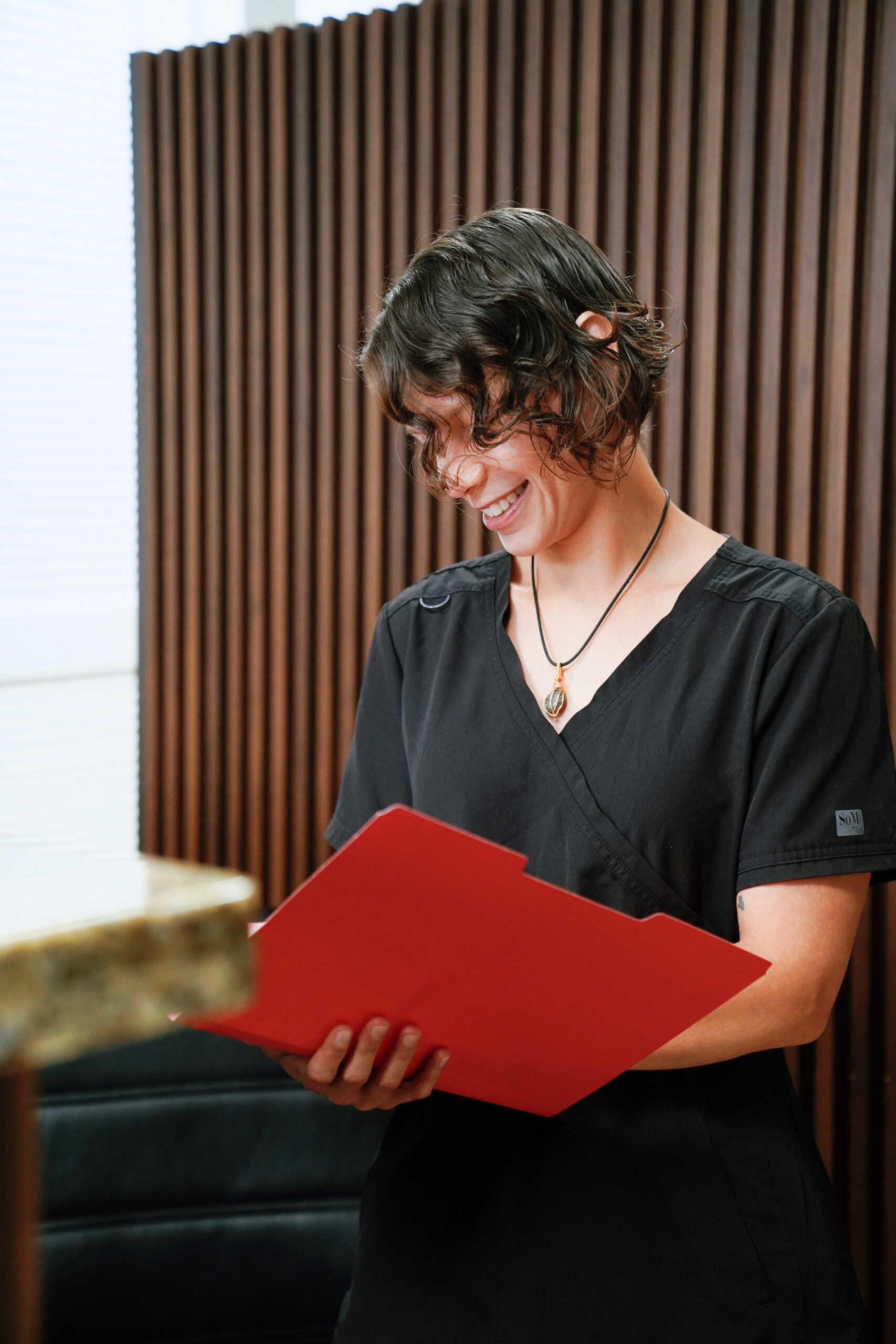 A Healthy Spine Institute team member