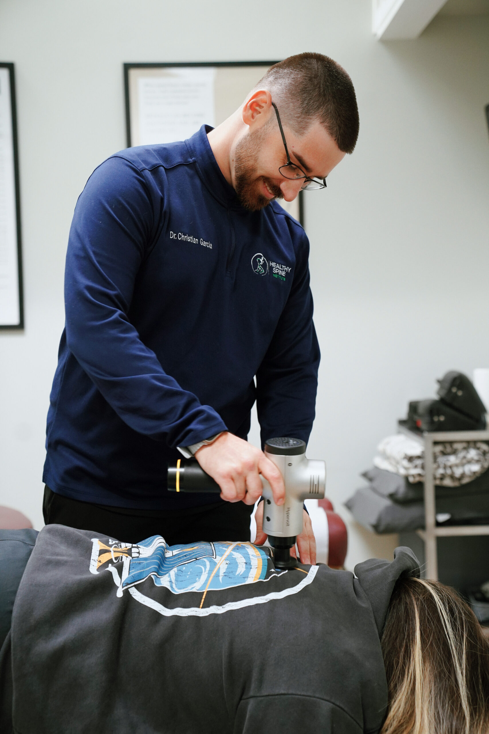 Chiropractic care at Healthy Spine Institute