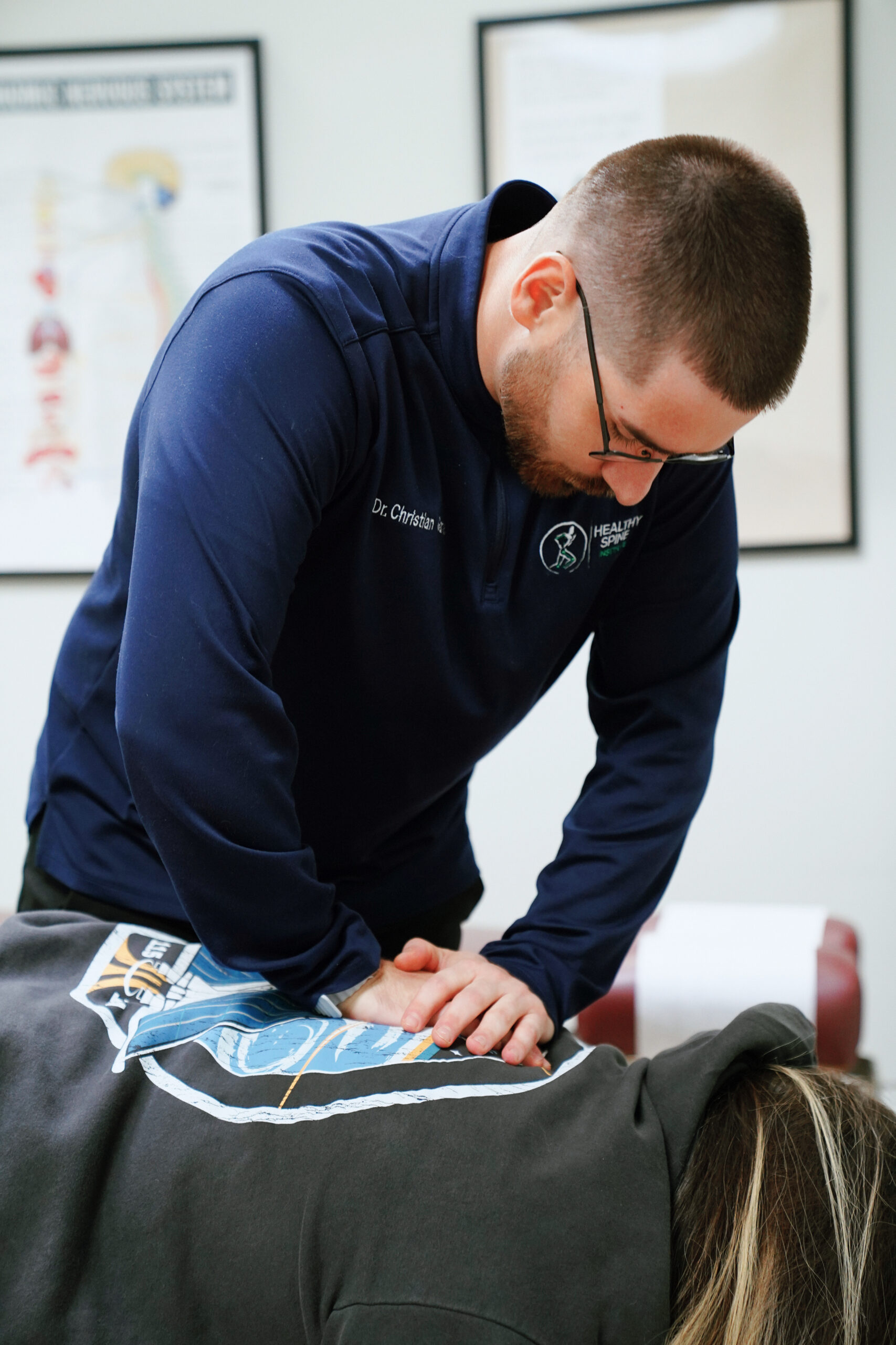 Chiropractic care at Healthy Spine Institute