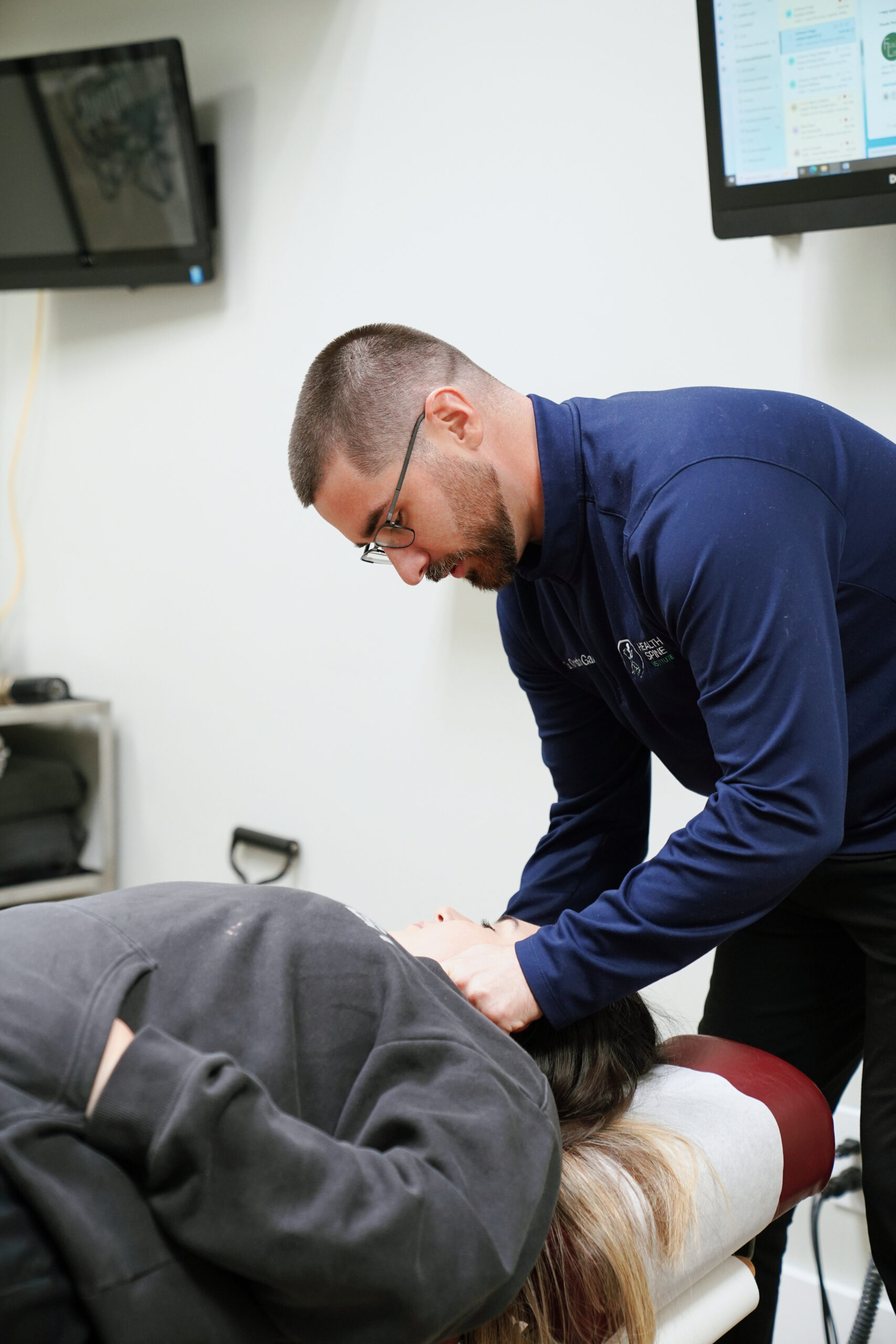 Chiropractic care at Healthy Spine Institute