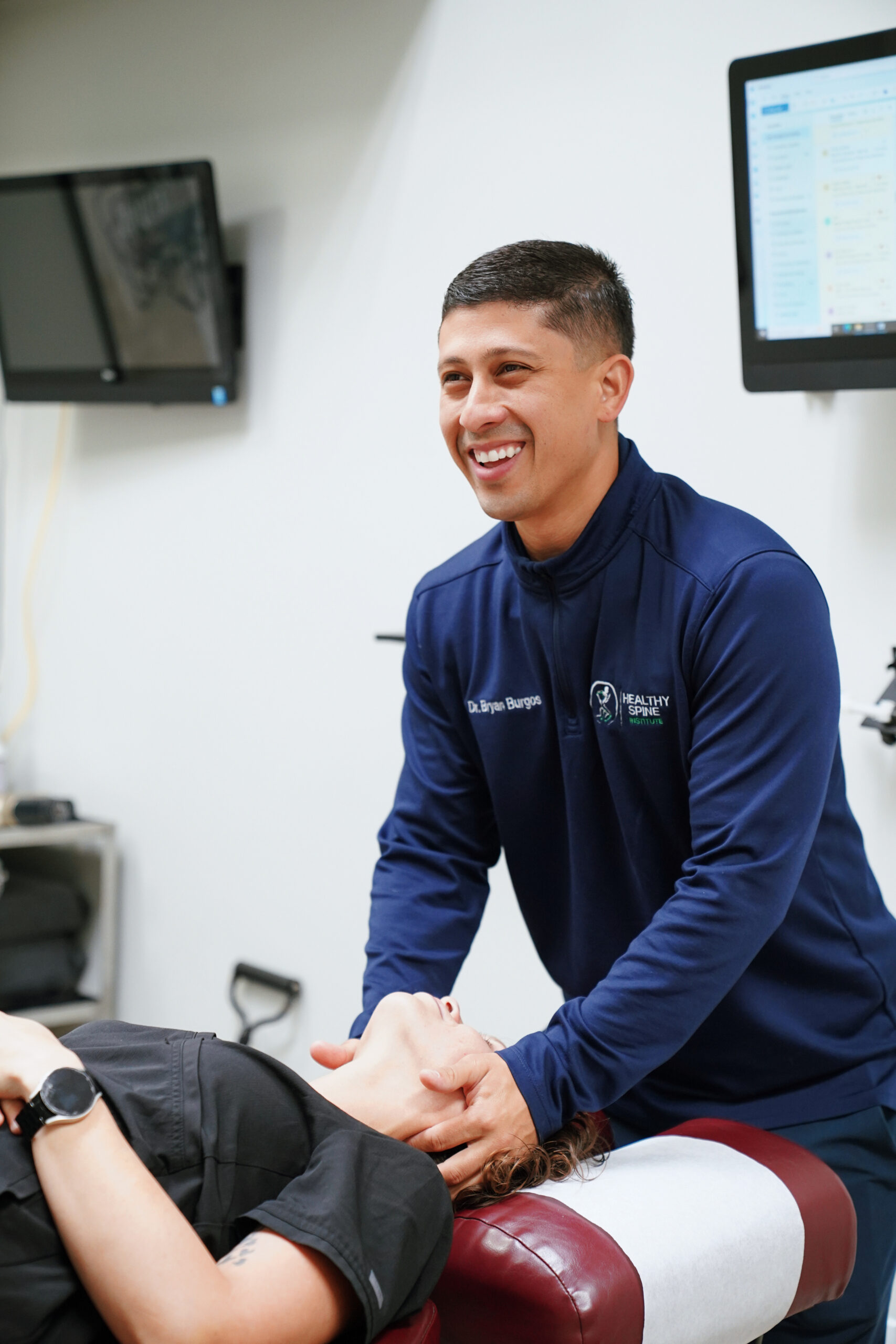 Chiropractic care at Healthy Spine Institute