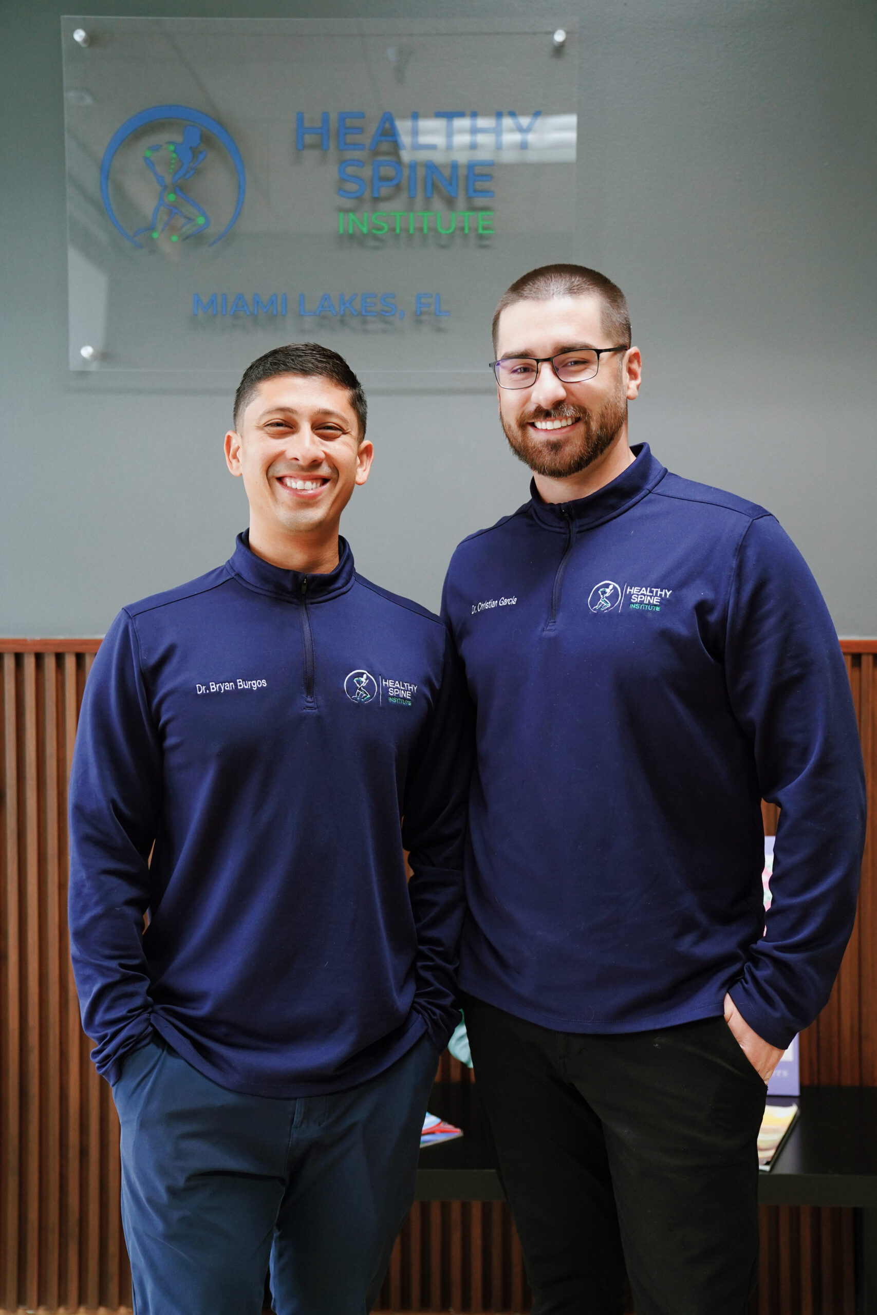 Healthy Spine Institute doctors together