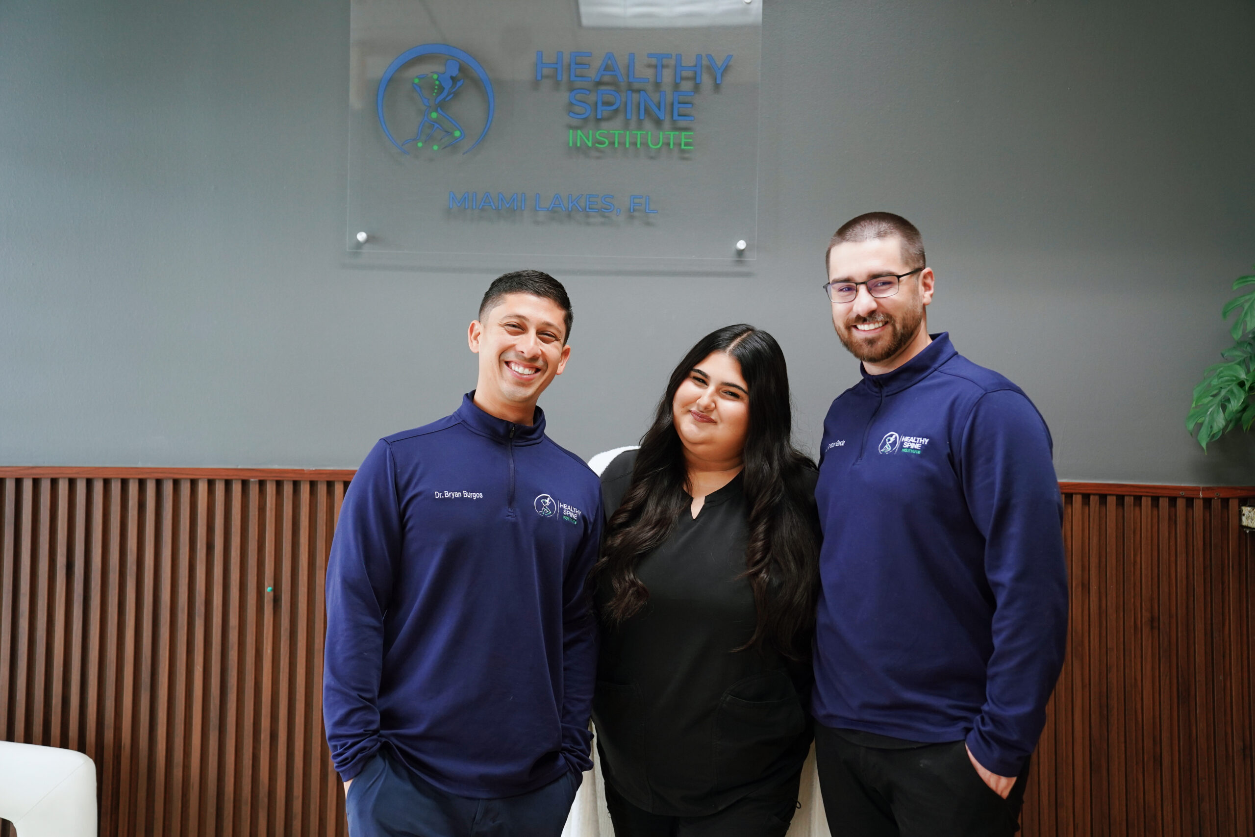 Healthy Spine Institute care team together