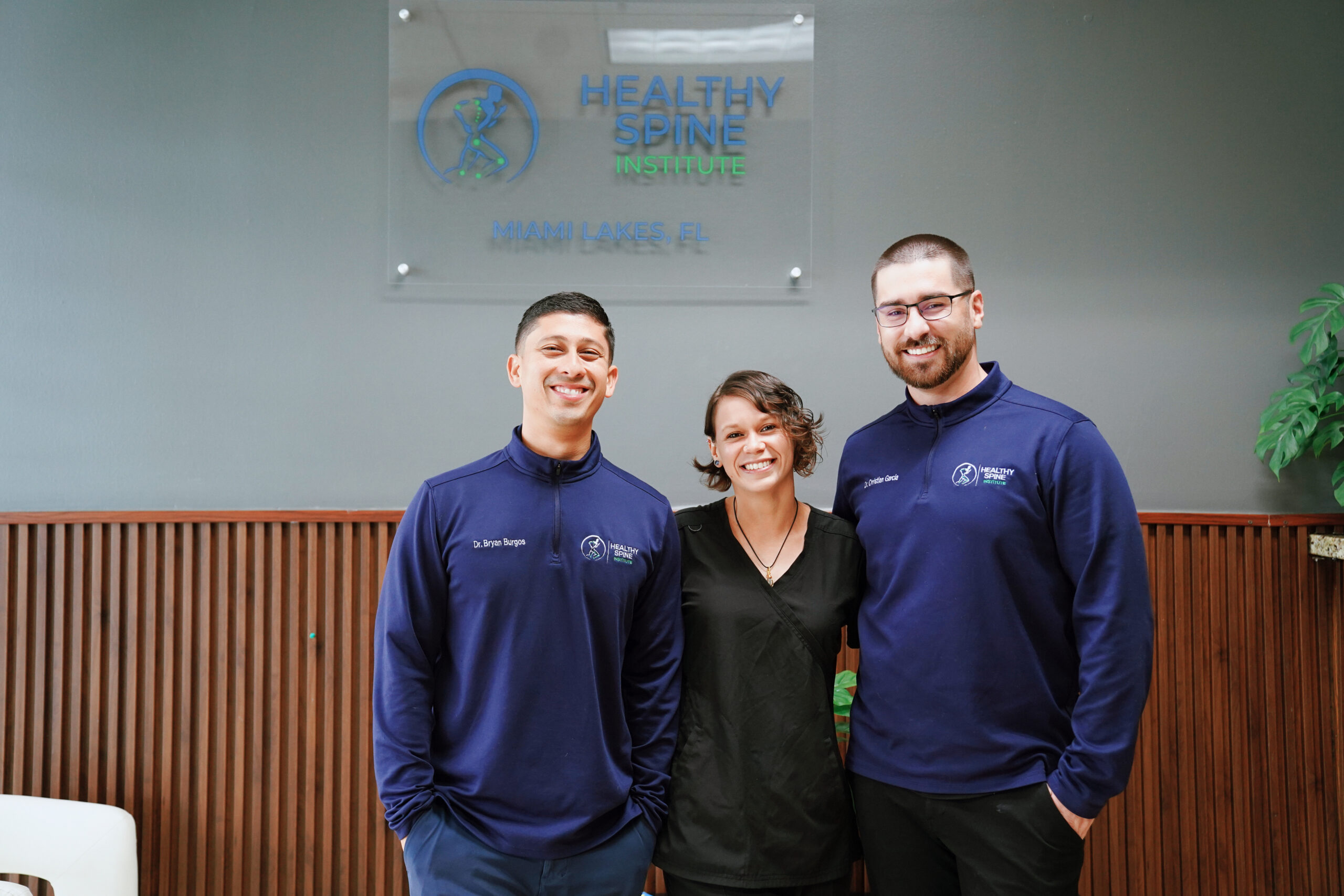 Healthy Spine Institute care team together